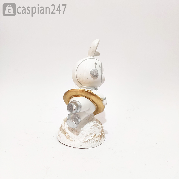 دکوری فانتزی فضانورد خرگوش بازیگوش